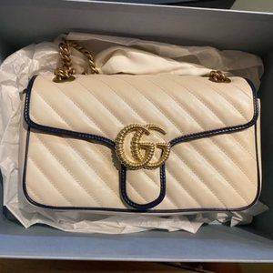 GG Marmont small matelassé shoulder bag